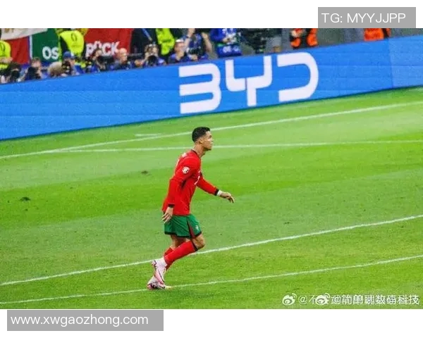 聚焦足球76号球星全面解析他如何凭实力与激情点燃绿茵赛场 聚焦足球76号球星全面解析他如何凭实力与激情点燃绿茵赛场