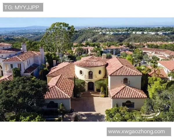 豪华足球巨星私人别墅生活揭秘尽显荣耀与辉煌魅力空间